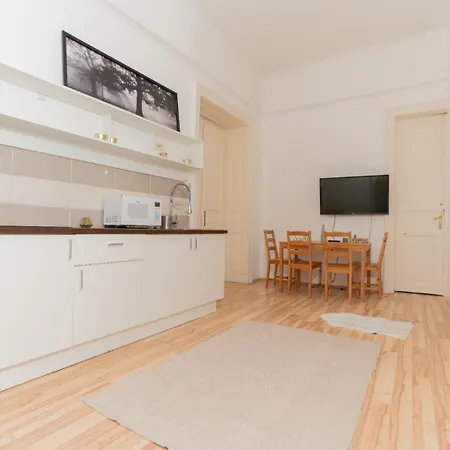 5-room In The Heart Of The Center Near The Synagogue