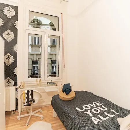 5-room In The Heart Of The Center Near The Synagogue Apartment *